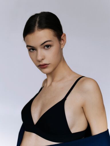 Zoya / Картинка №3