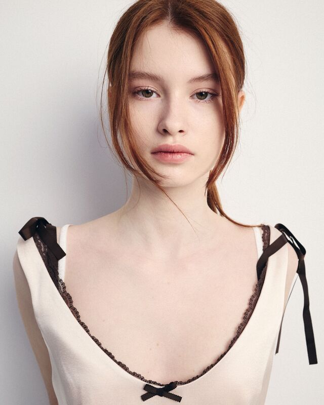 Zlata Peshkova (INO MODELS)